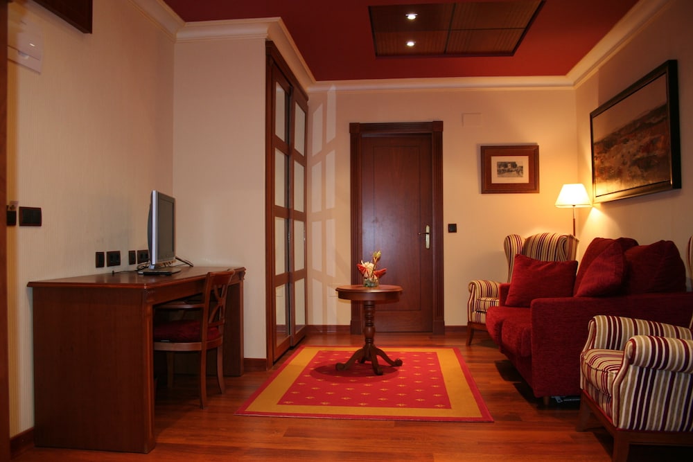 Hotel Palacio De La Magdalena 18/33