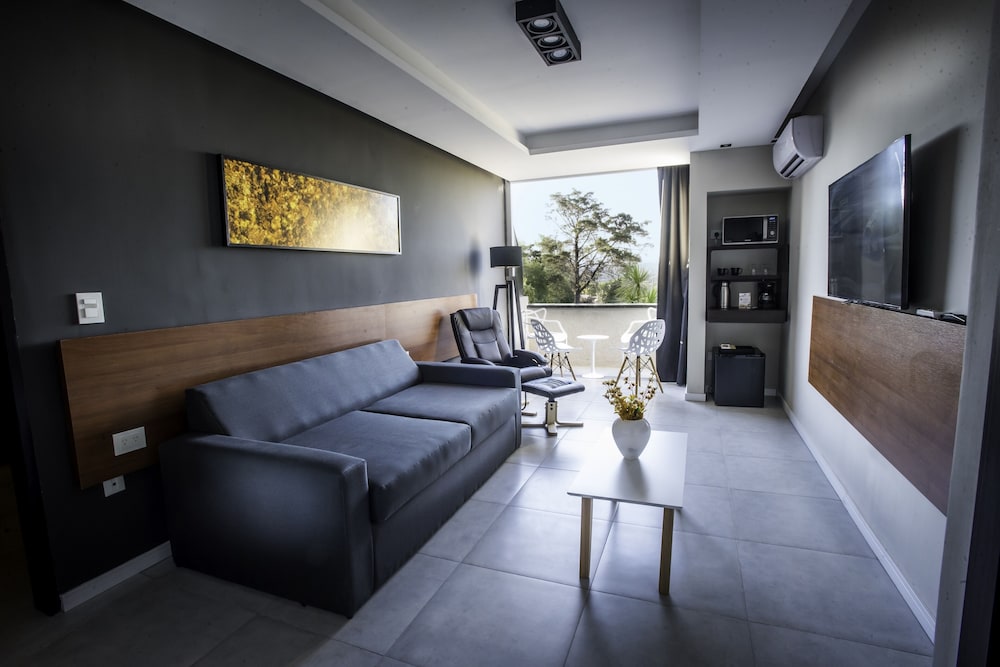 Pinares Del Cerro Hotel 33/63