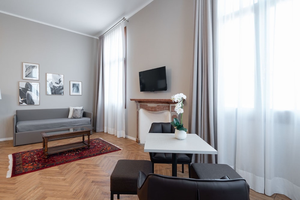 Hotel Palazzo Martinelli Dolfin 41/57
