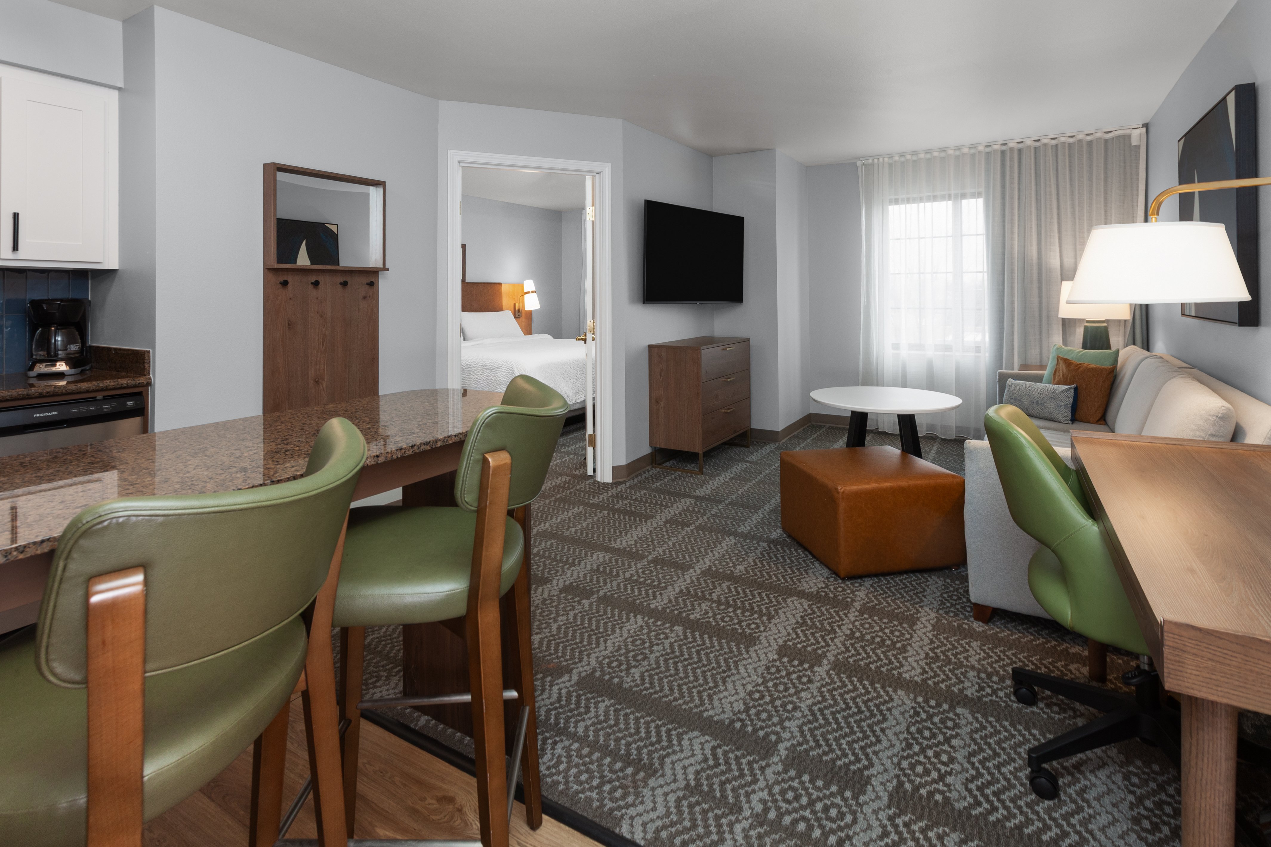 Staybridge Suites Lansing-Okemos 59/84