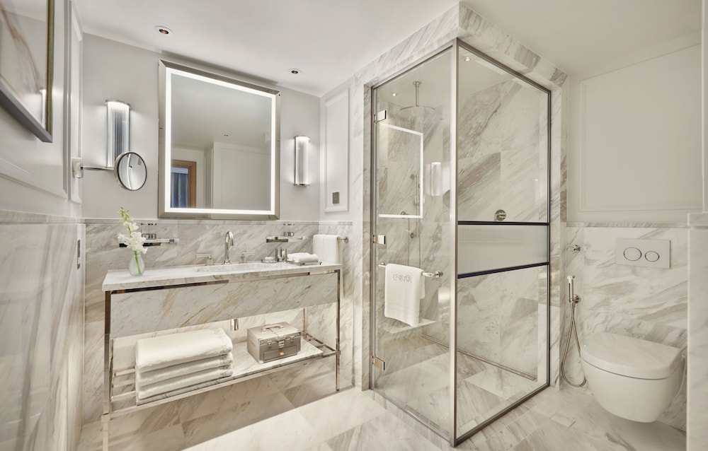 Jumeirah Carlton Tower London 9/46