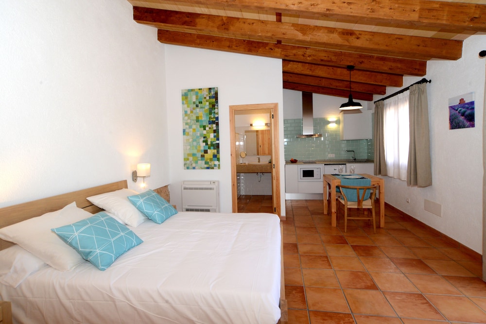 Agroturismo Can Porreti 8/50