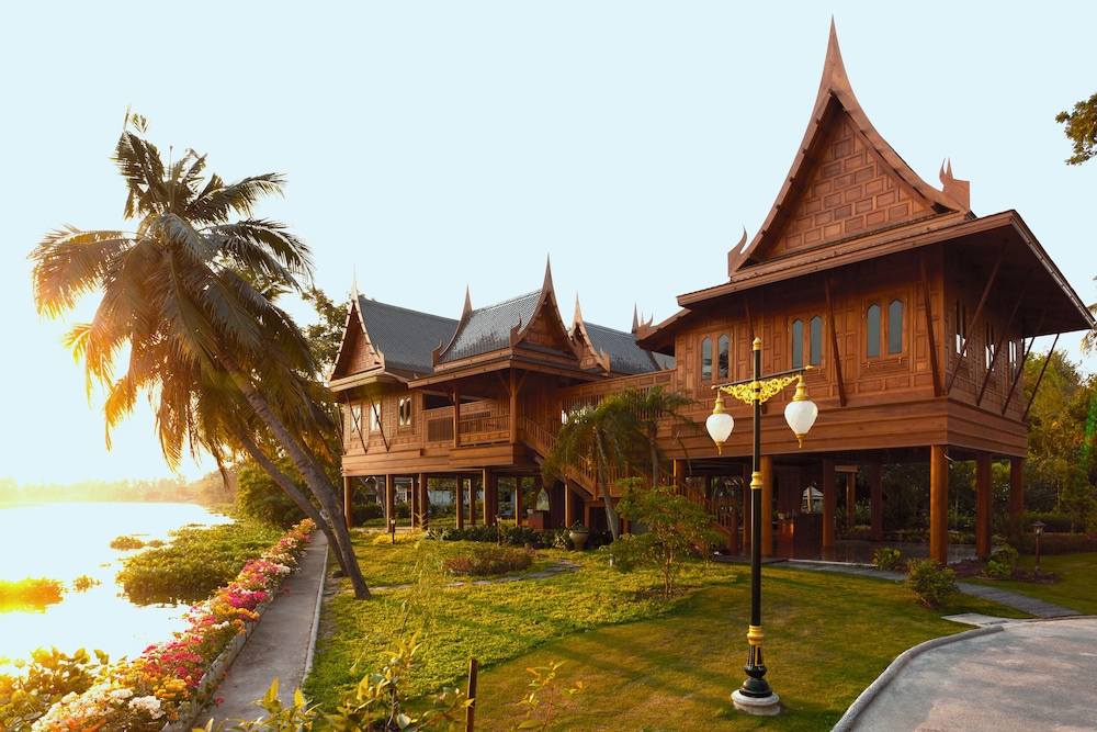 RK Riverside Resort and Spa (Reon Kruewal) 45/50