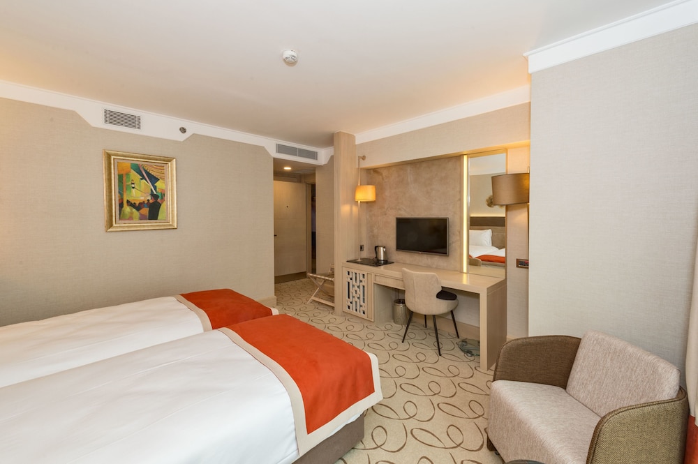 MARE PARK HOTEL 24/64