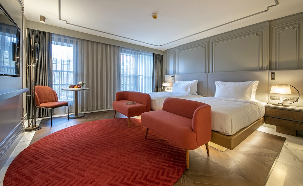 SUPERIOR, TWIN BEDS