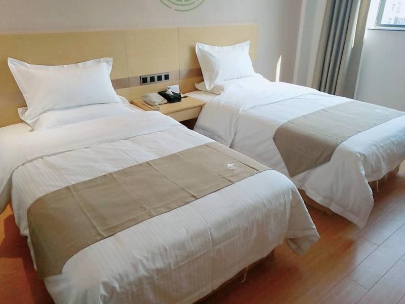 GreenTree Inn Zhengzhou Gongyi Xinxing Road 8/22
