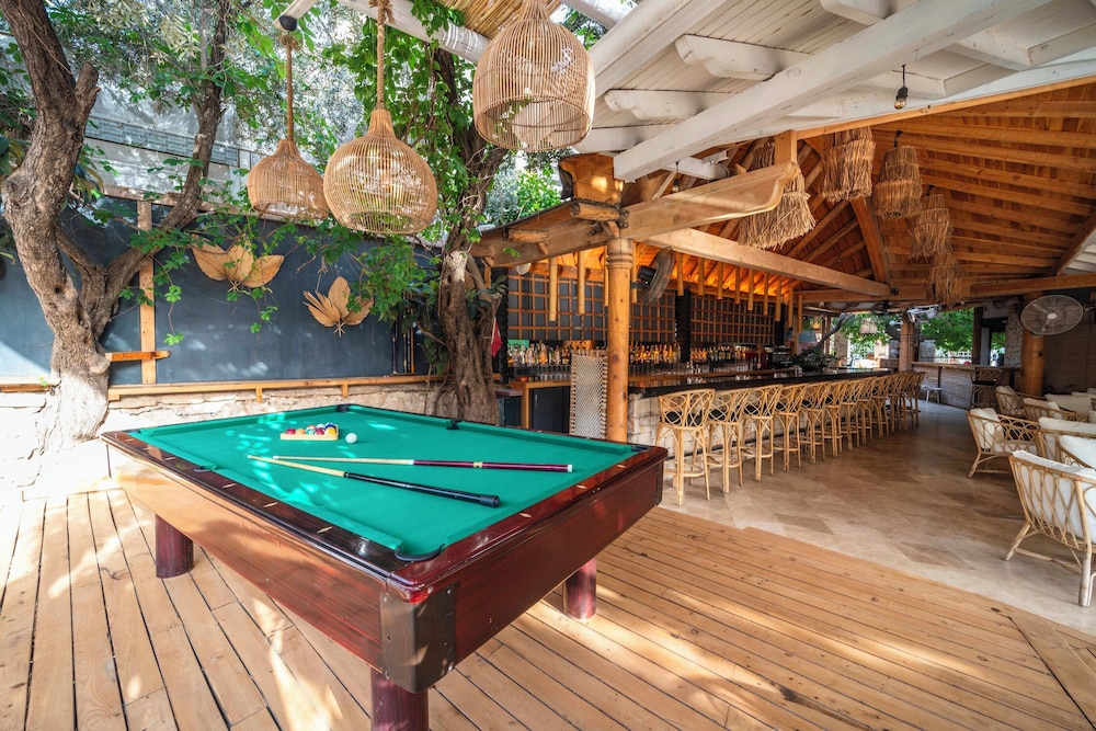 Elixir Boutique Hotel 25/50
