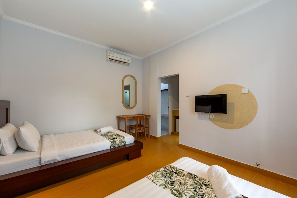 Airy Renon Tukad Badung Sepuluh 27 Bali 16/28