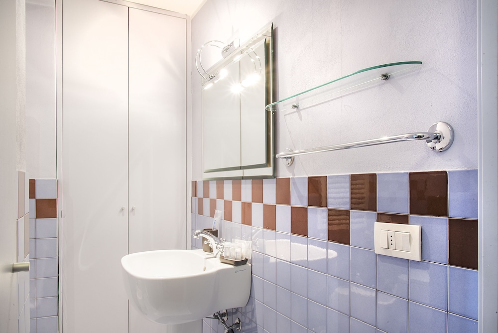 Easyhomes - Porta Venezia Oberdan 20/24