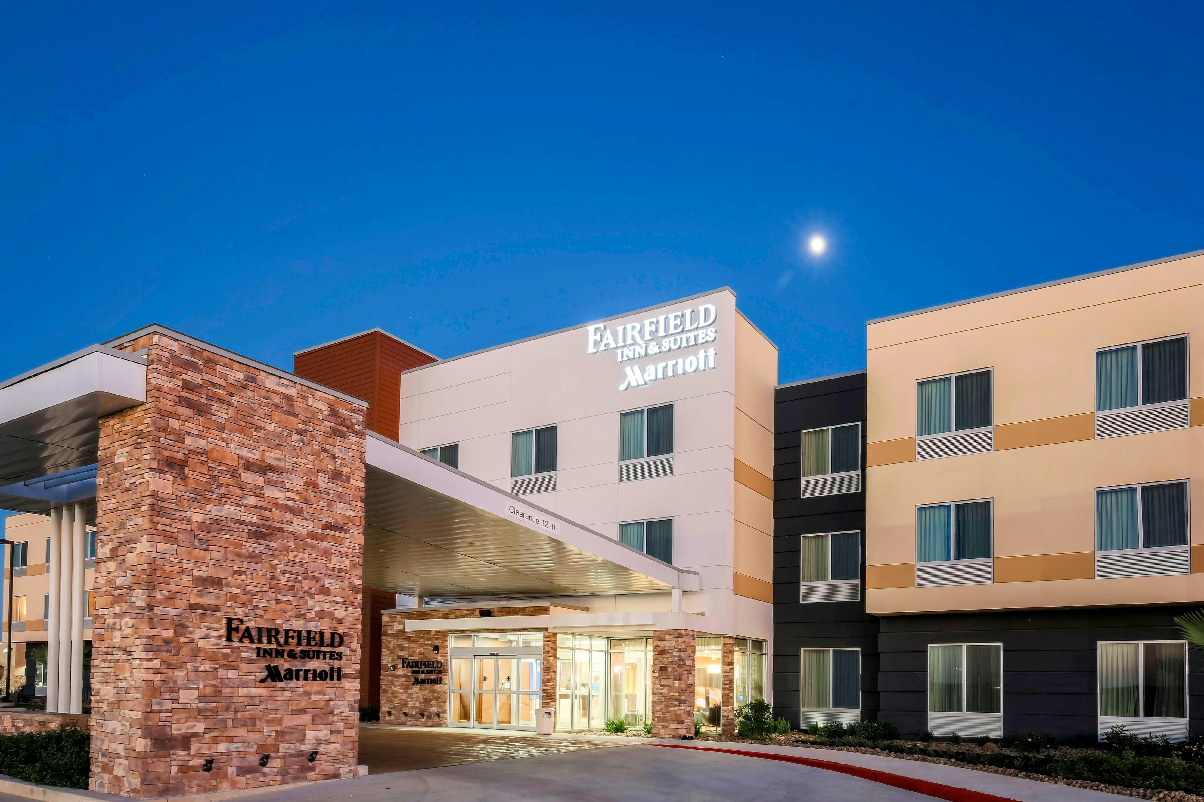 Fairfield Inn Suites Pleasanton 3/32