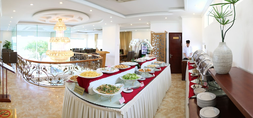 Royal Family Hotel Da Nang 22/50