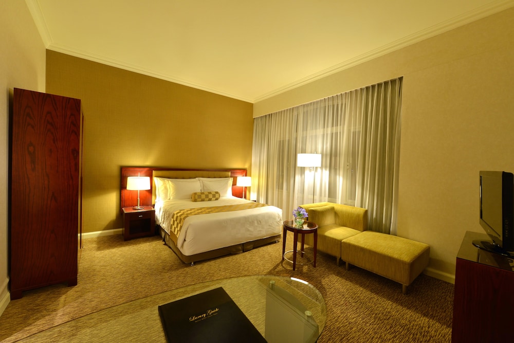 Equatorial Ho Chi Minh City 14/33