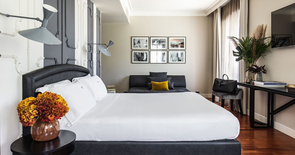 SeePort Hotel 22/81