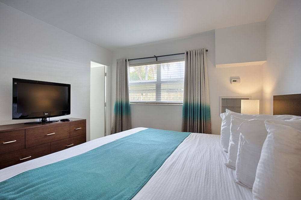 Regency Inn & Suites 23/54