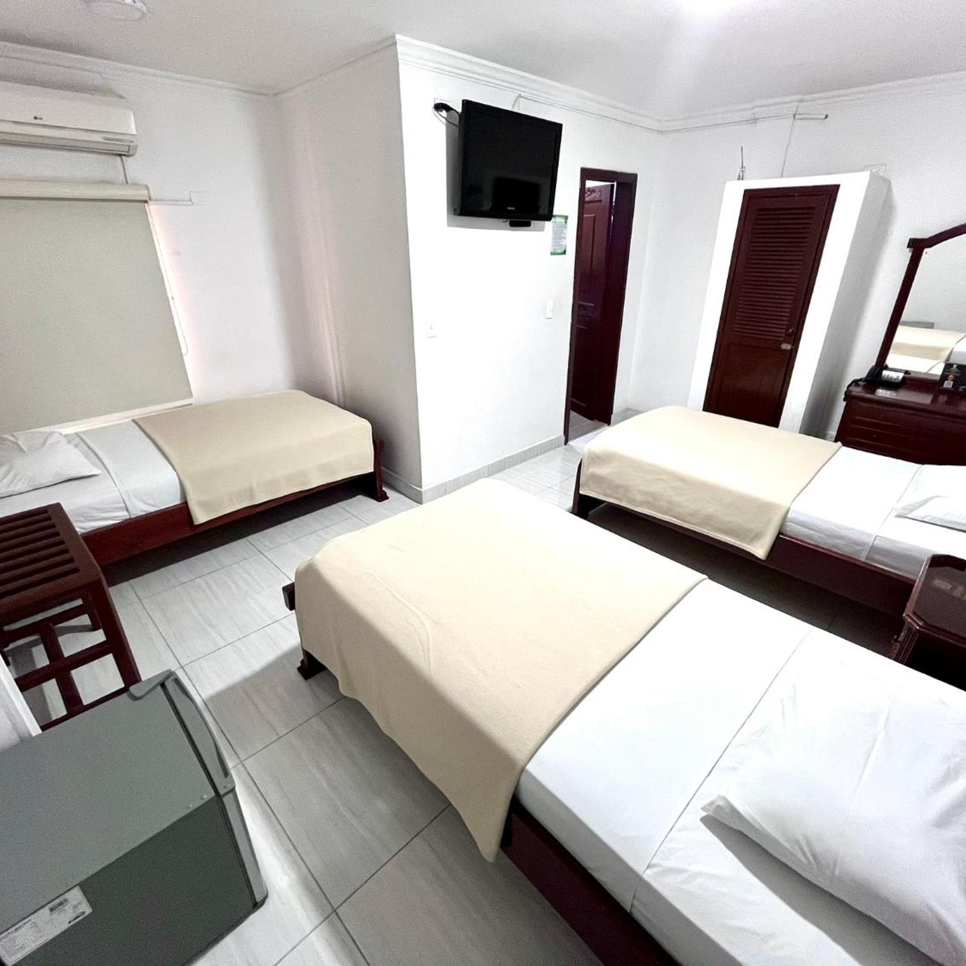 Hotel Exelsior 2/48