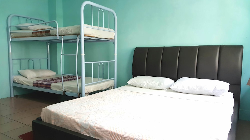 Jesselton Cabin 14/62