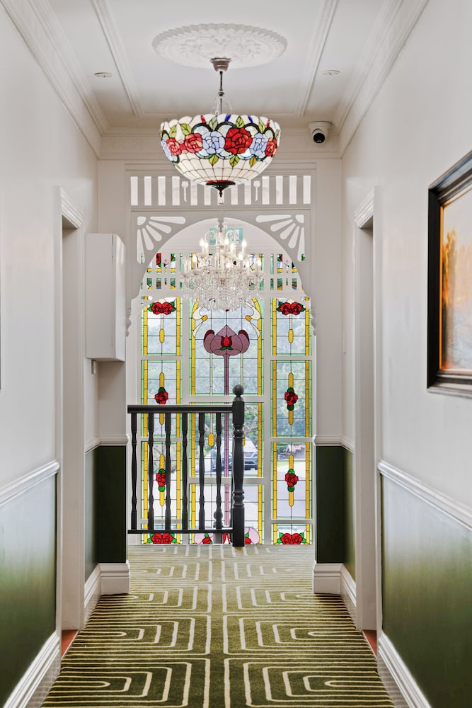 The Charrington Boutique Hotel 6/58