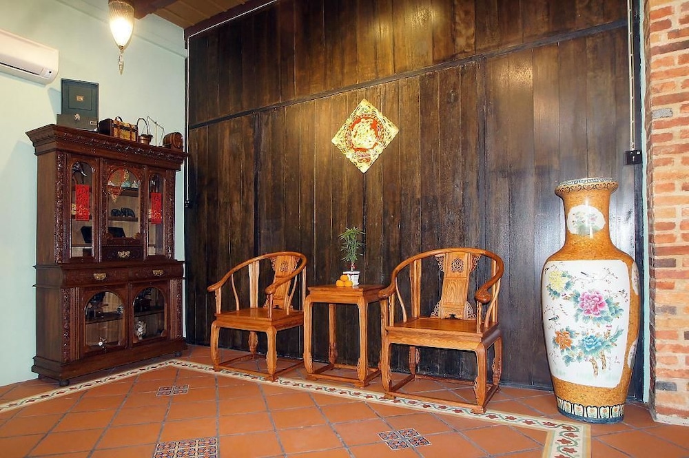 Ke-Lan-Tan House 49/69