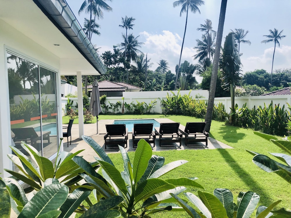 Sawan Pool Villas Residence 12/25