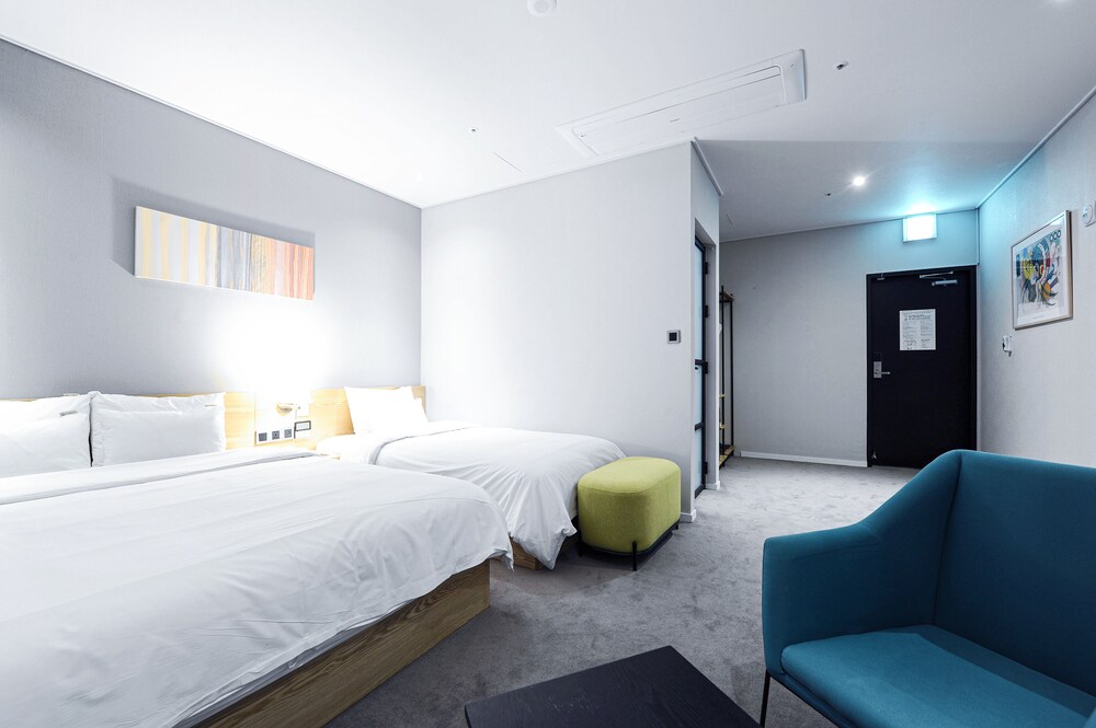 The Point Hotel 21/70