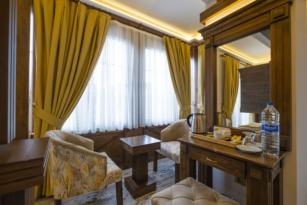 Reis Royal Hotel 56/80