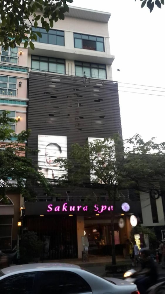 De Sky Sukhumvit-Ekkamai 2/46