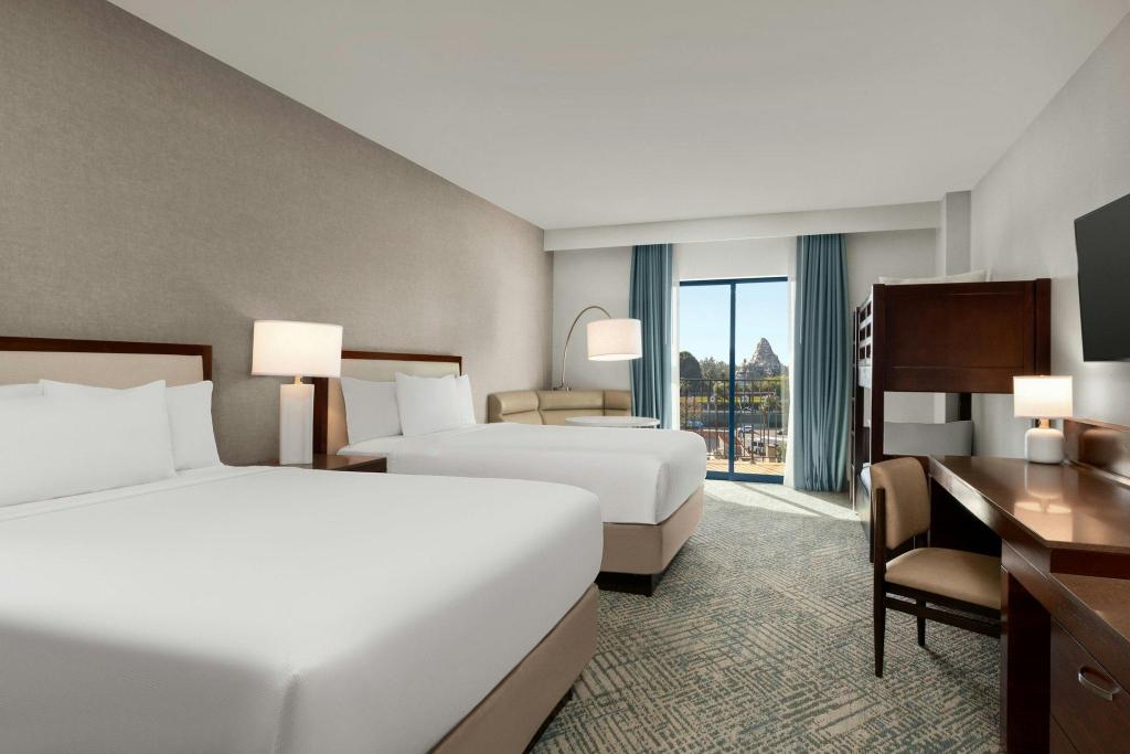 Room, Bunk Beds, 2 Queen Beds, Resort View