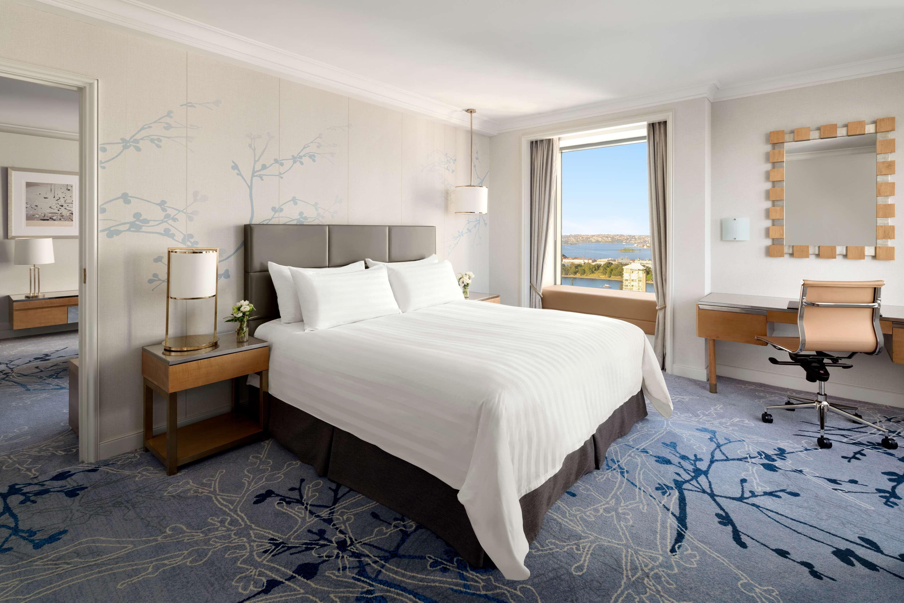 Ambassador, Suite