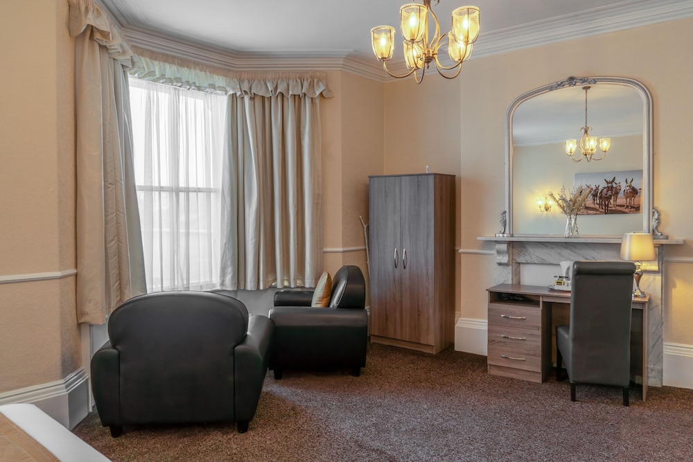 Clifton Hotel Scarborough 28/50