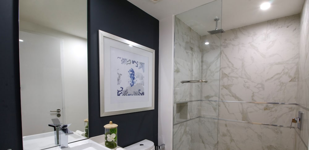 D Terrace Luxury Residences 48/50