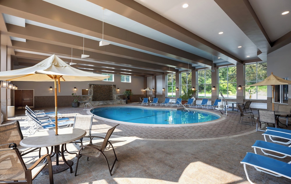 swimming pool spa