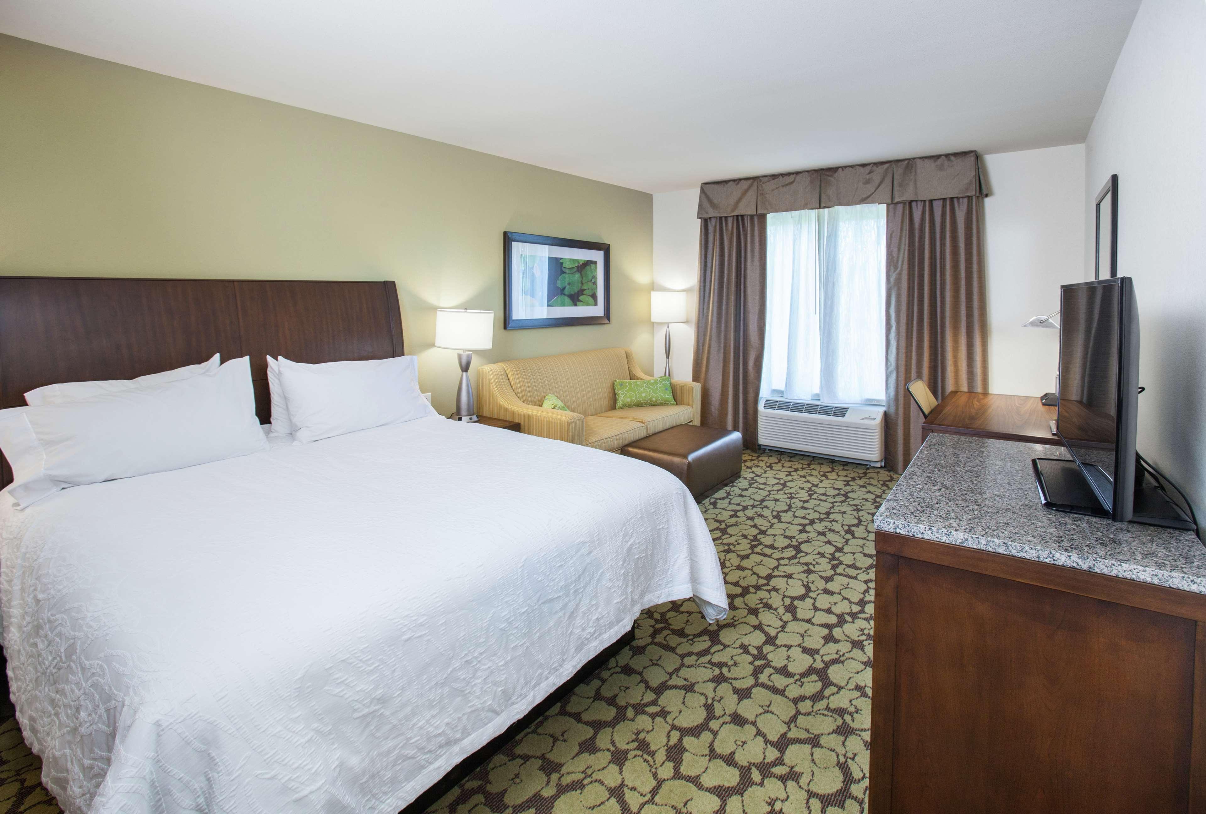 Room, King Bed, Jetted Tub, Accessible
