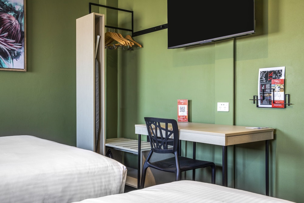 Pritchards Hotel 24/63