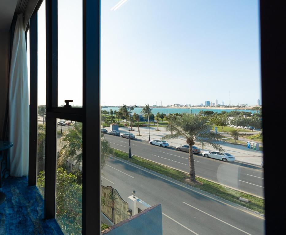 Blue Breeze Hotel 20/21