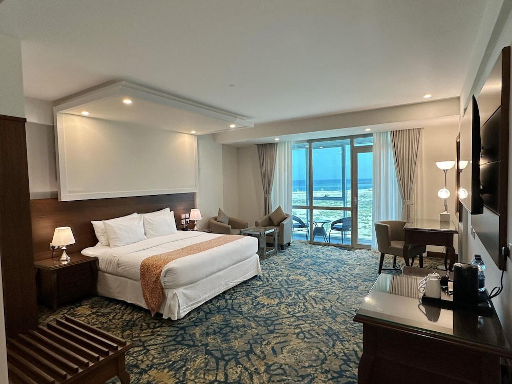 EXECUTIVE, SEA VIEW, BALCONY