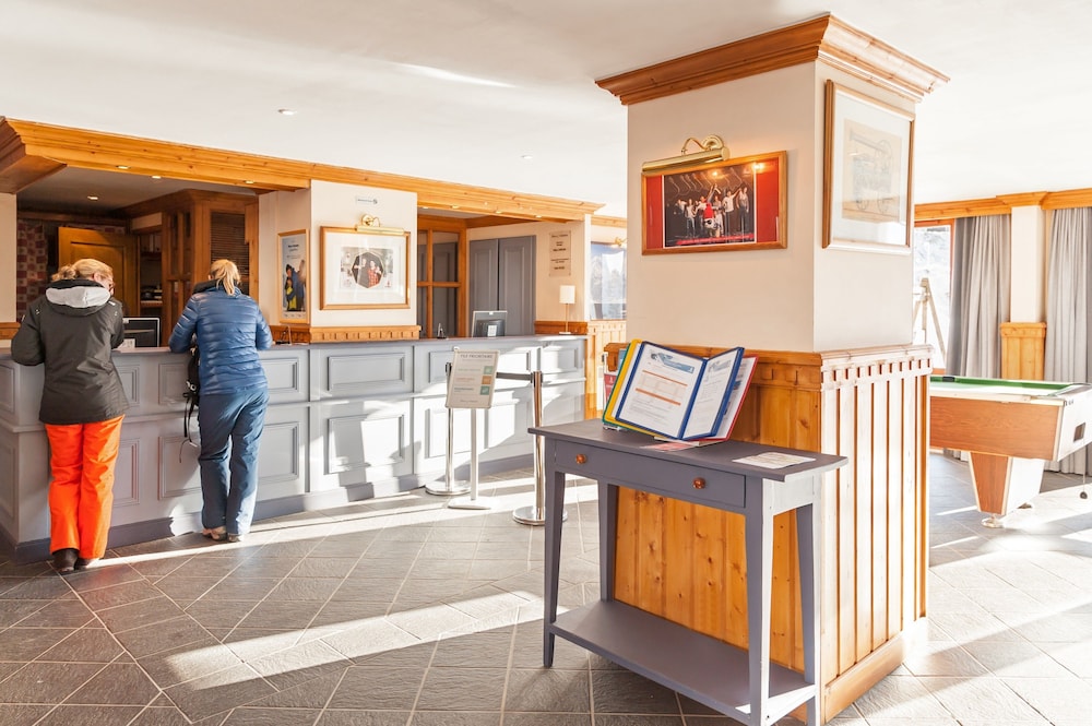 lobby