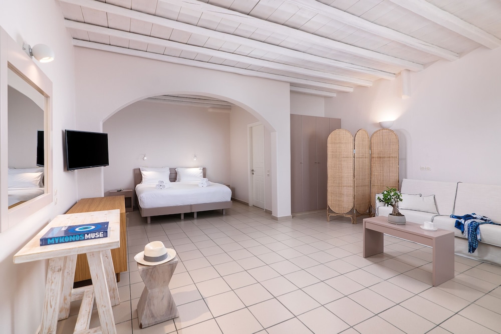 Porto Mykonos Hotel 32/69