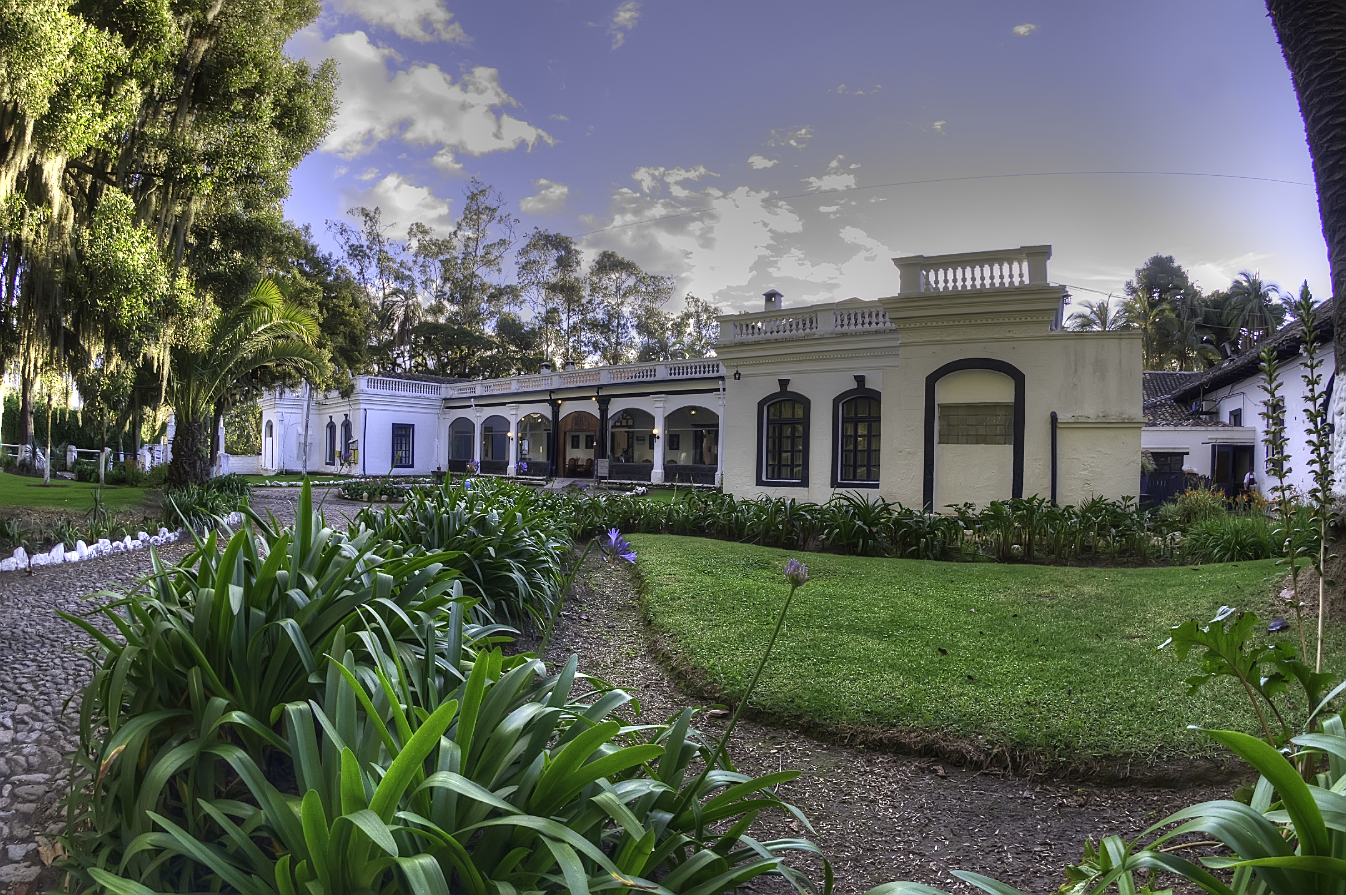 Hosteria Hacienda Pinsaqui 40/47