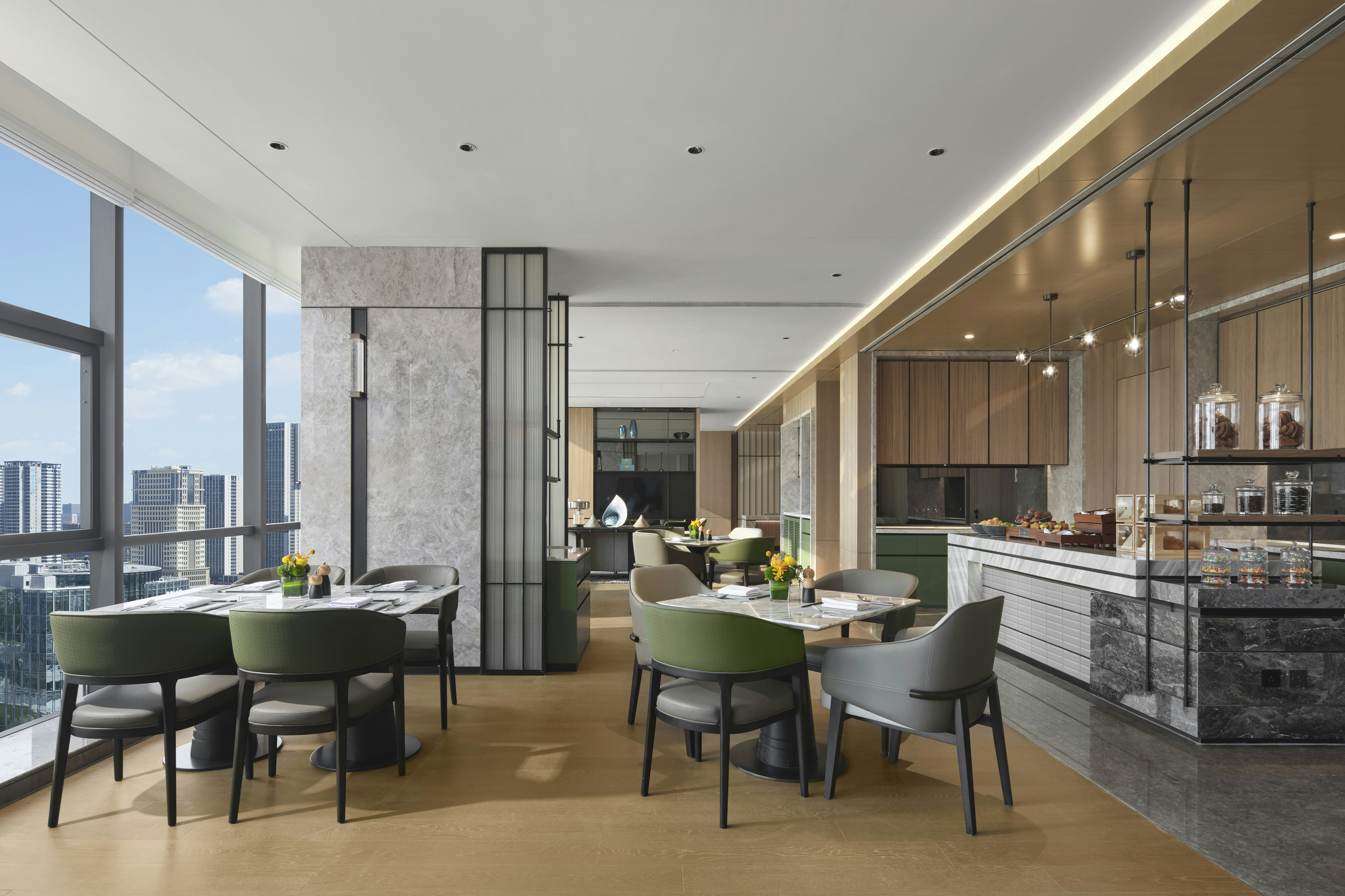 DoubleTree by Hilton Zhengzhou East 30/41