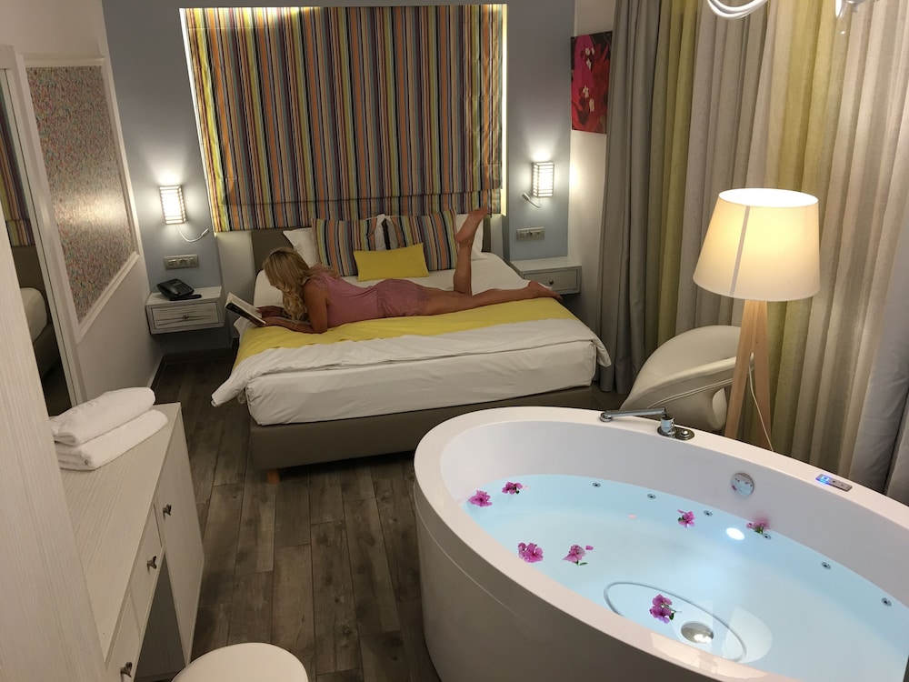 Cooee Kyknos Beach Hotel 43/75