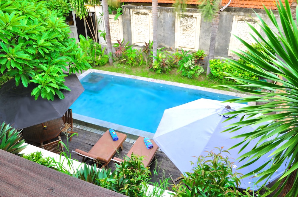 Aman Sari Villa 27/30