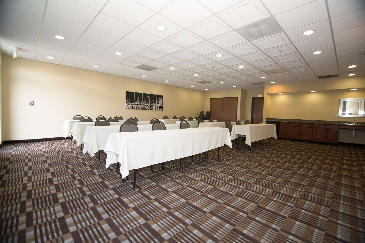 Best Western Port Columbus 8/45