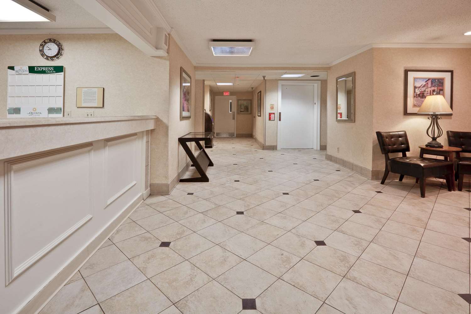 La Quinta Inn & Suites by Wyndham Tampa Fairgrounds - Casino 13/43