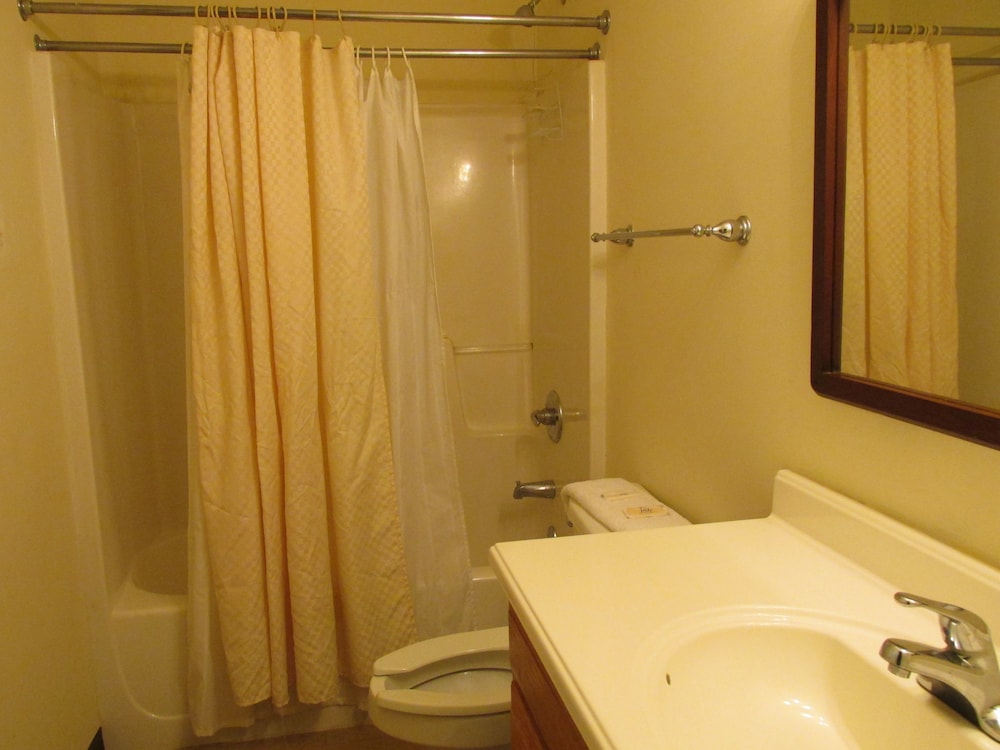 High Falls Hide-A-Way Lodging 21/49