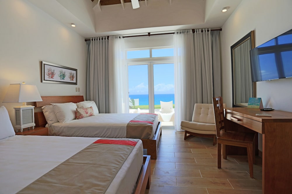 Ocean Village Deluxe Resort and Spa 10/71