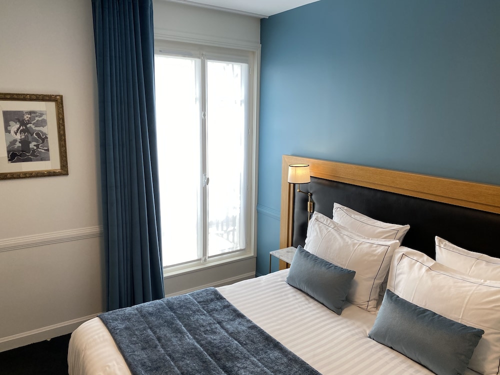 Hotel Le Cercle Tour Eiffel 20/50