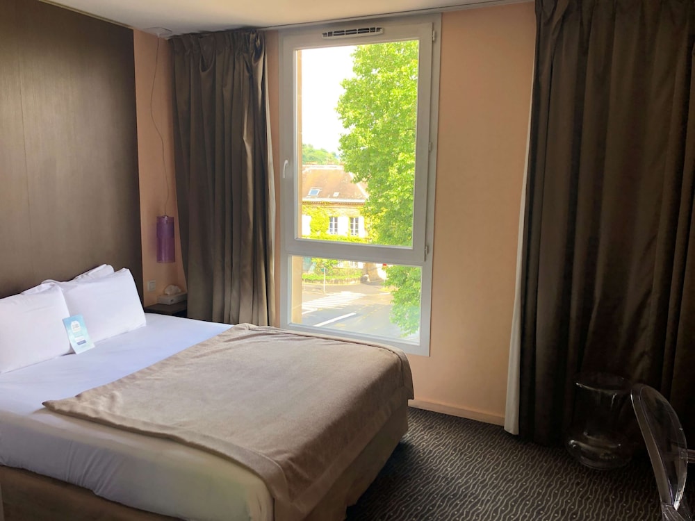 KYRIAD CHARLEVILLE MEZIERES 30/72