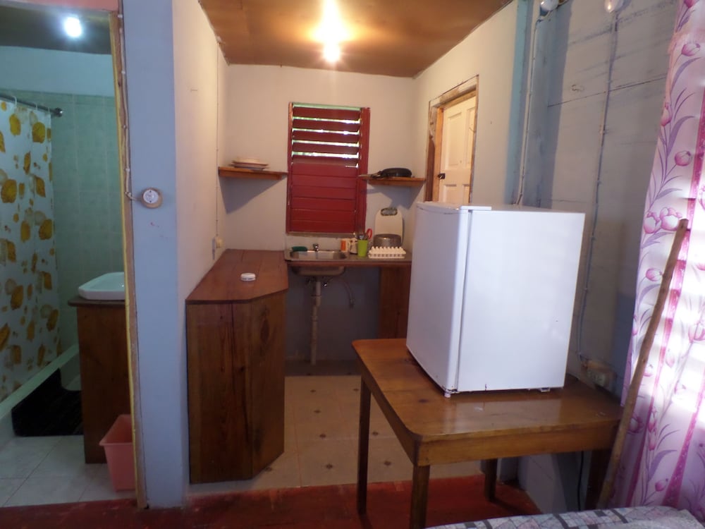 Beach Road Cottages At Jah Bs 7/29