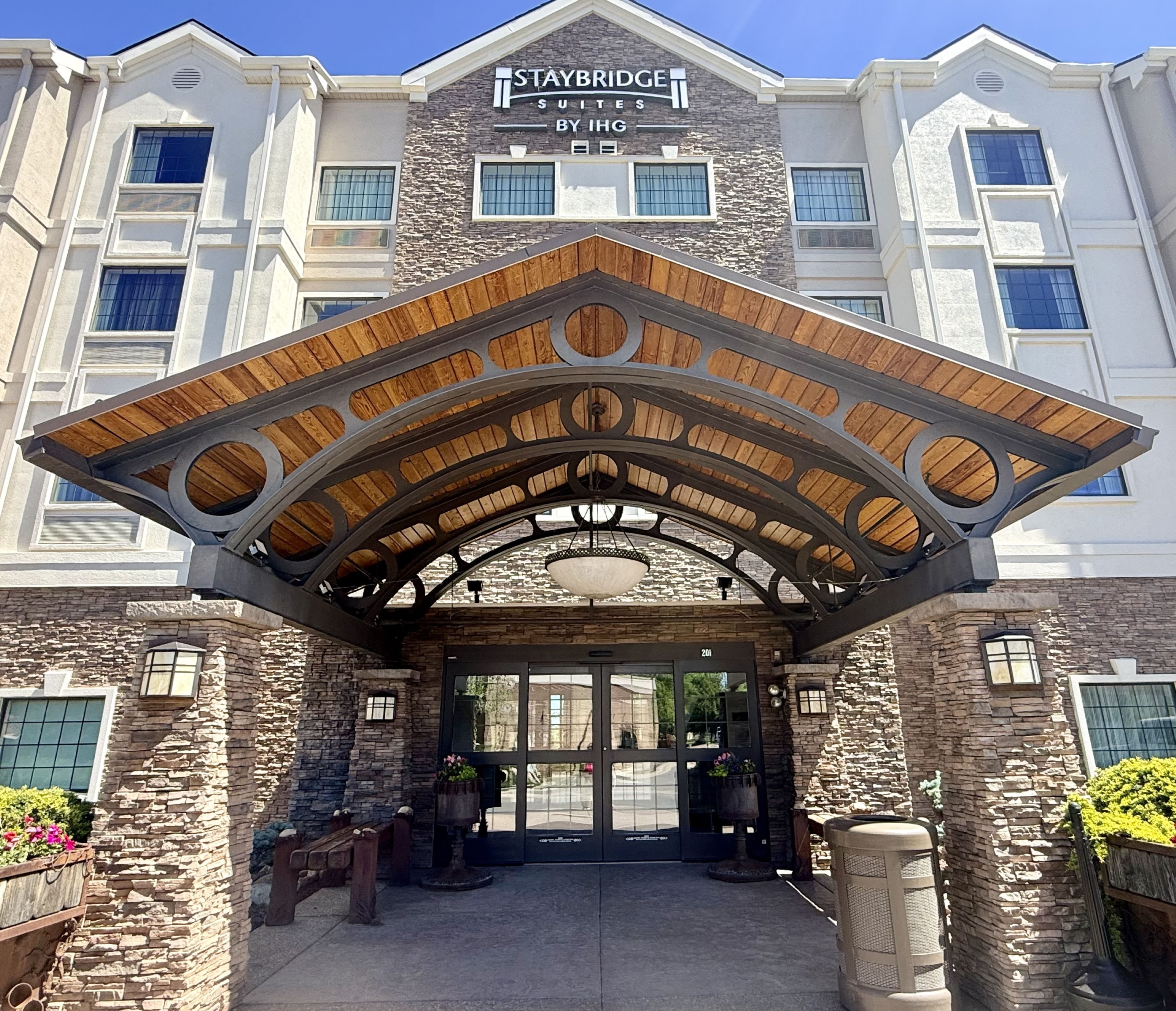 Staybridge Suites Great Falls 10/81