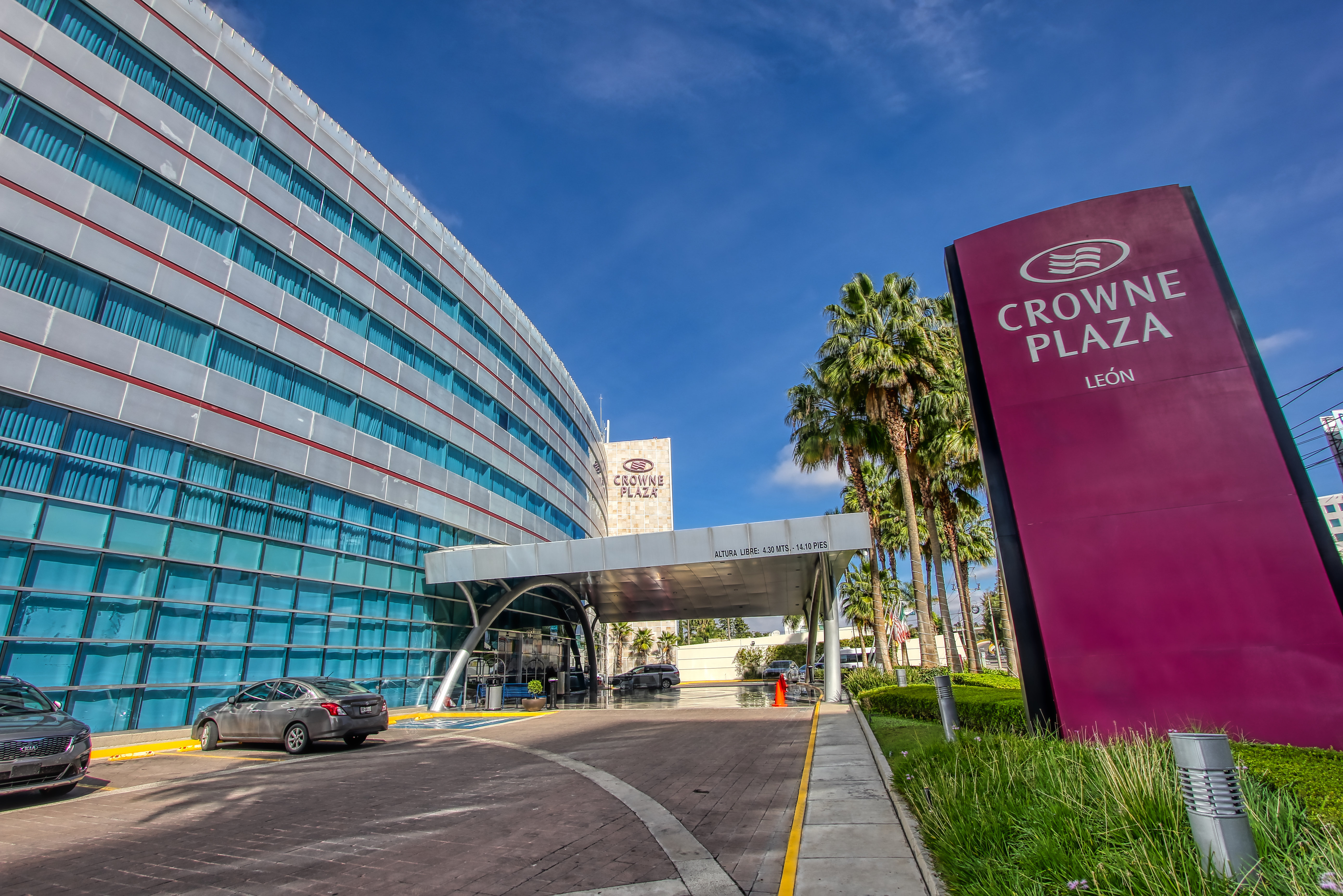 Crowne Plaza Leon 43/50